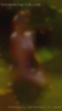 Hot'n'spicy personals in search of a juicy pussy.